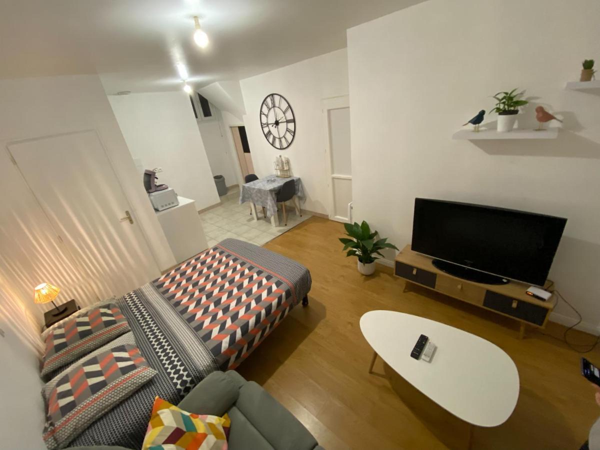 Studio Chaleureux Centre Ville Excideuil Zewnętrze zdjęcie