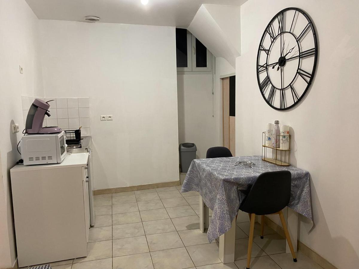Studio Chaleureux Centre Ville Excideuil Zewnętrze zdjęcie